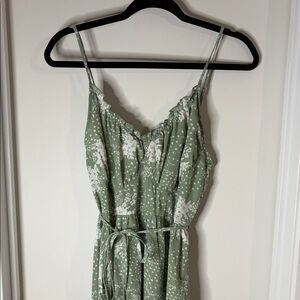 Simplee Apparel Green and White Midi Dress